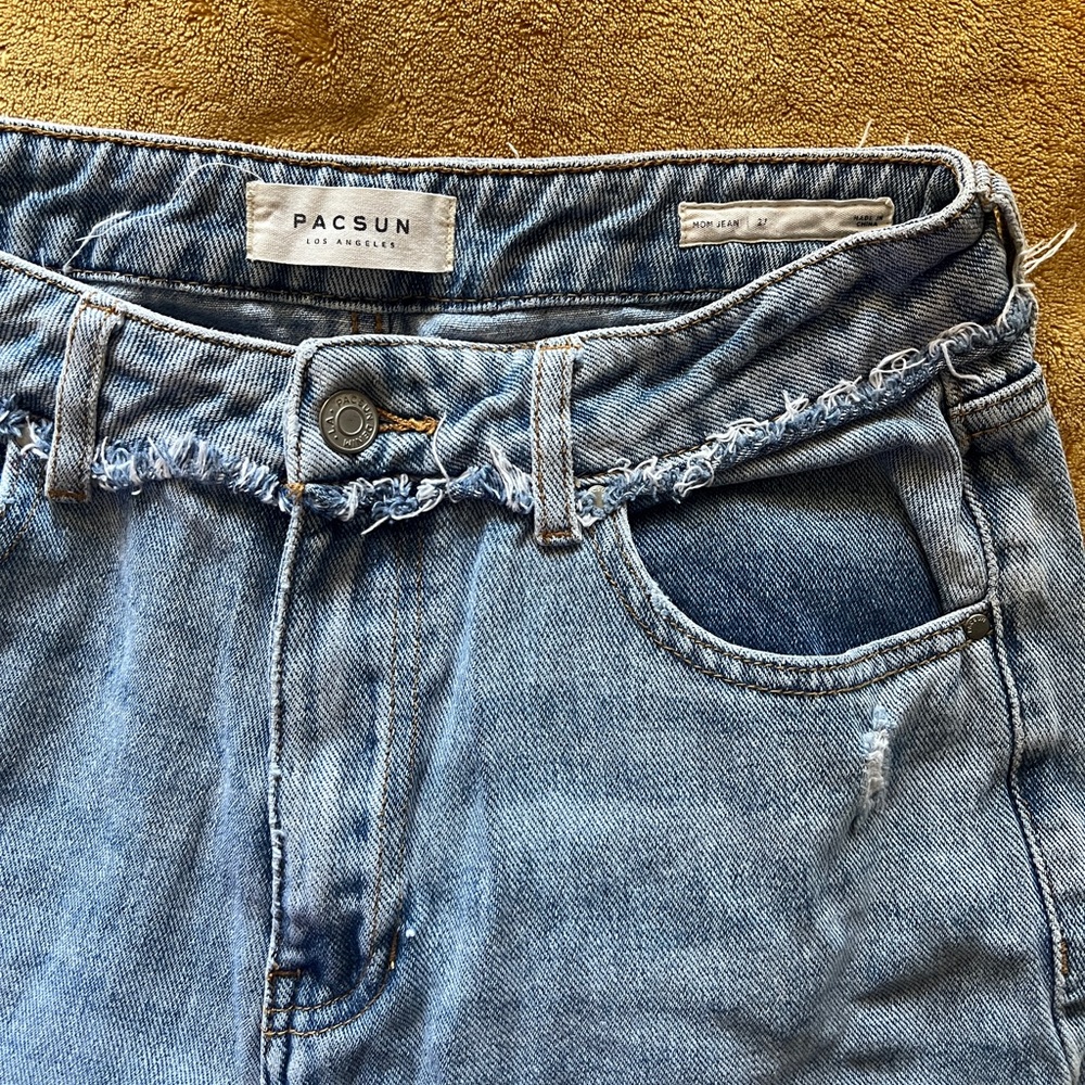 Pac Sun Mom Jeans 💙🌞 Distressed, SIZE 27